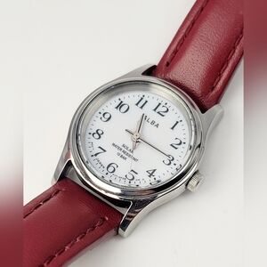 Seiko ALBA V117-0AP0 Solar Ladies Watch — Solar Powered